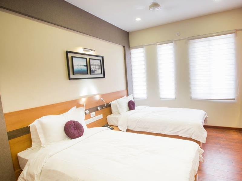 Hotel Adore Residency Vadapalani 3*